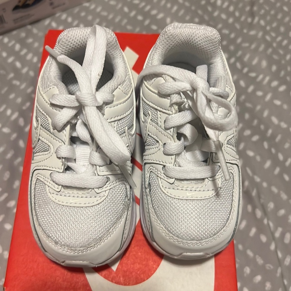 Toddler White Nike Air Max Command